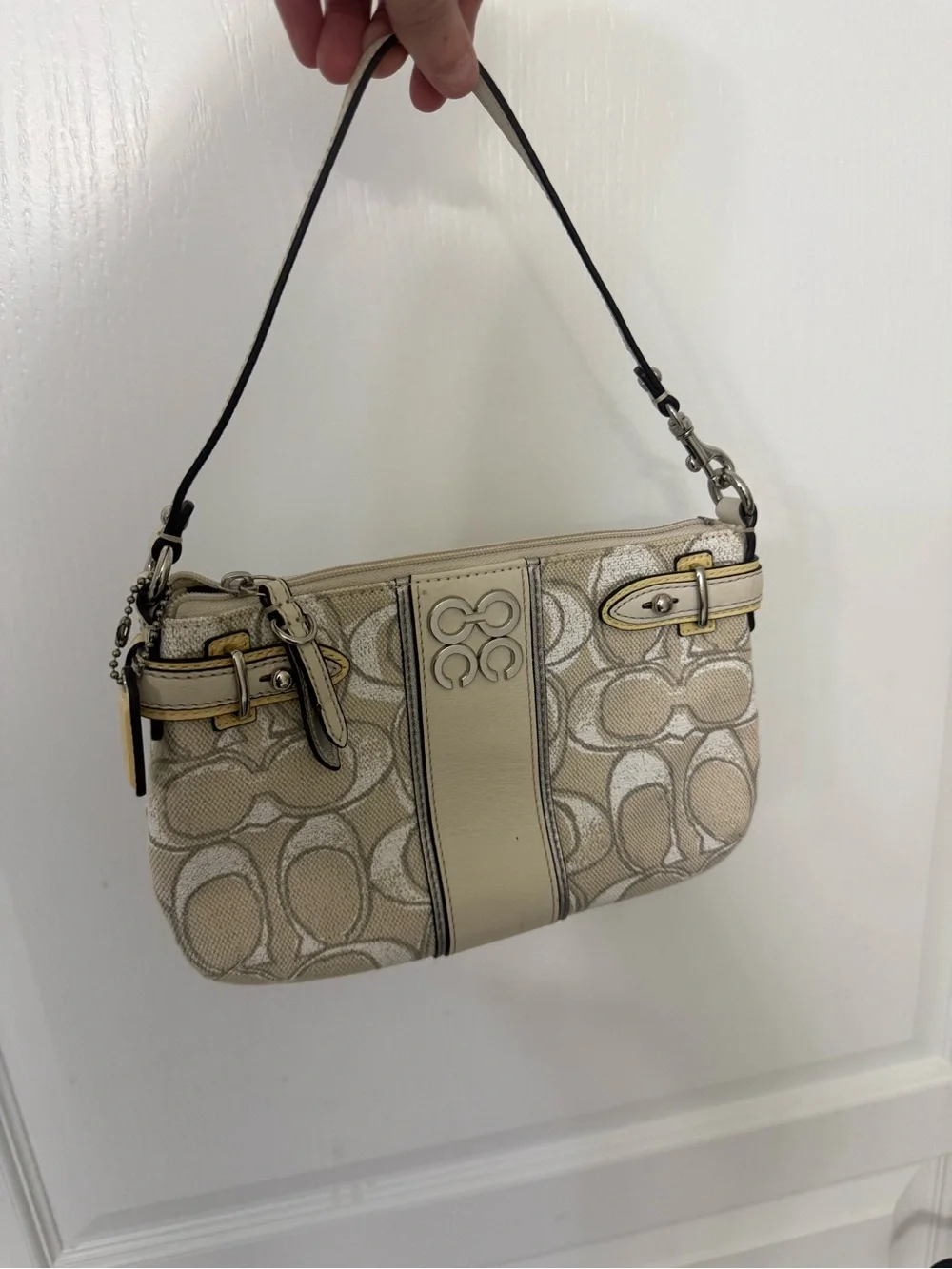 Vintage Y2K Coach Beige Signature Canvas Shoulder Bag with Leather Stripe